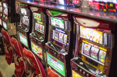 Wild Coaster free-spin bonus round with multiplier display